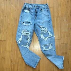 American Eagle Mom Jeans
